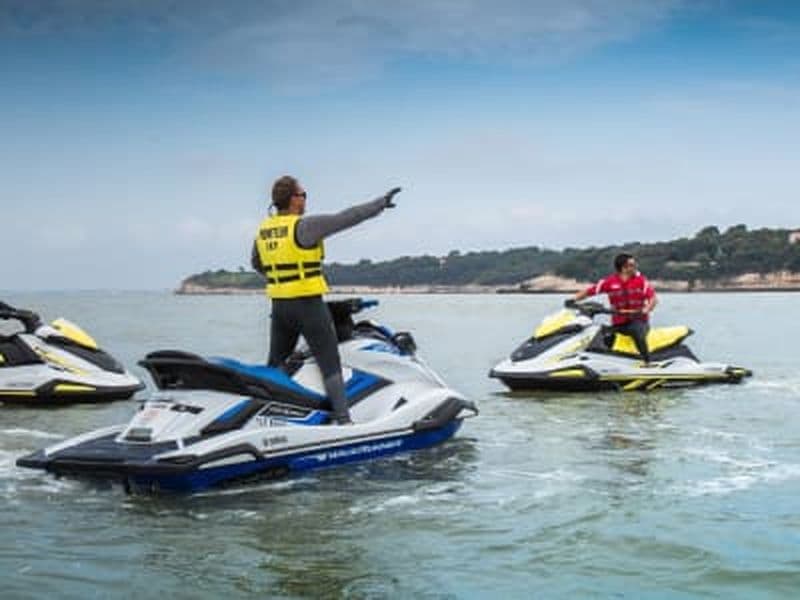 Randonnée guidée en jet ski à Royan, Charente-Maritime