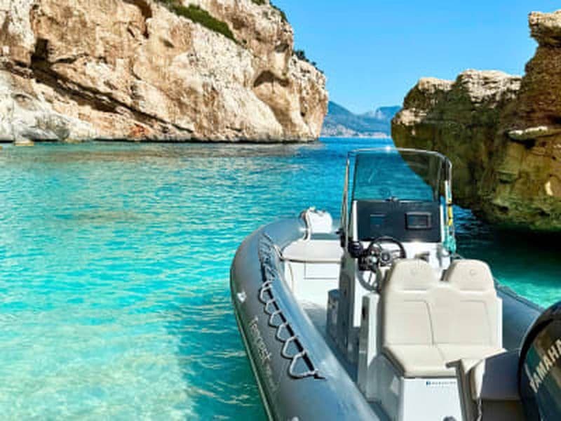 Billet Excursion en bateau pneumatique dans le golfe d'Orosei depuis Cala Gonone, Sardaigne