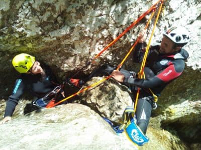 Canyoning intermédiaire dans le canyon de Vione près du lac de Garde