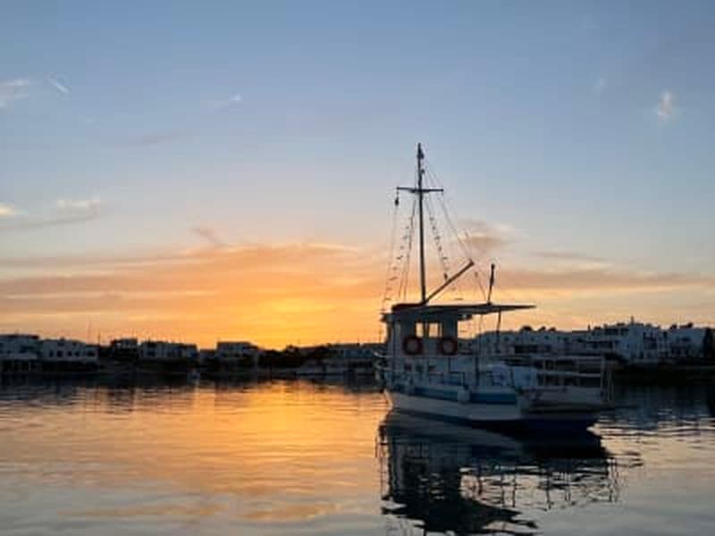 Billet Excursion en bateau au coucher du soleil à Paros dans la baie de Parikia