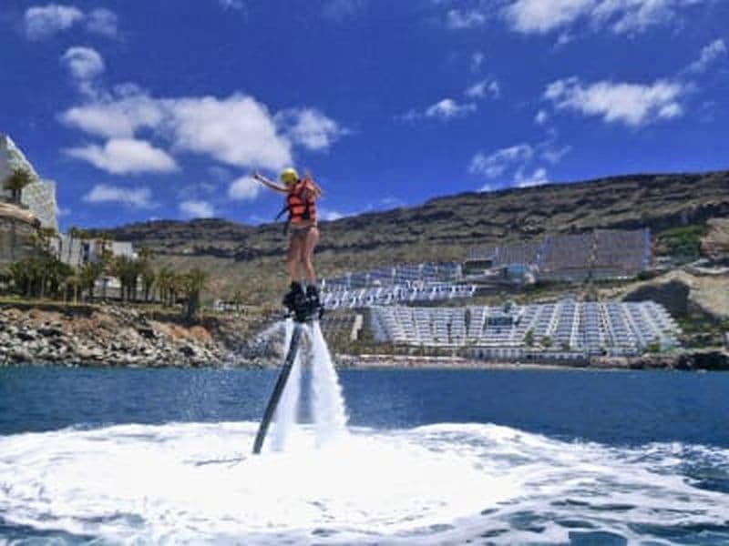 Cours de Flyboard à Playa de Mogan, Gran Canaria