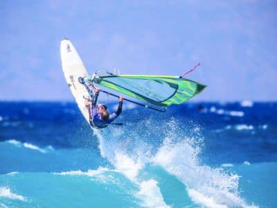 Cours de planche à voile à Rhodes