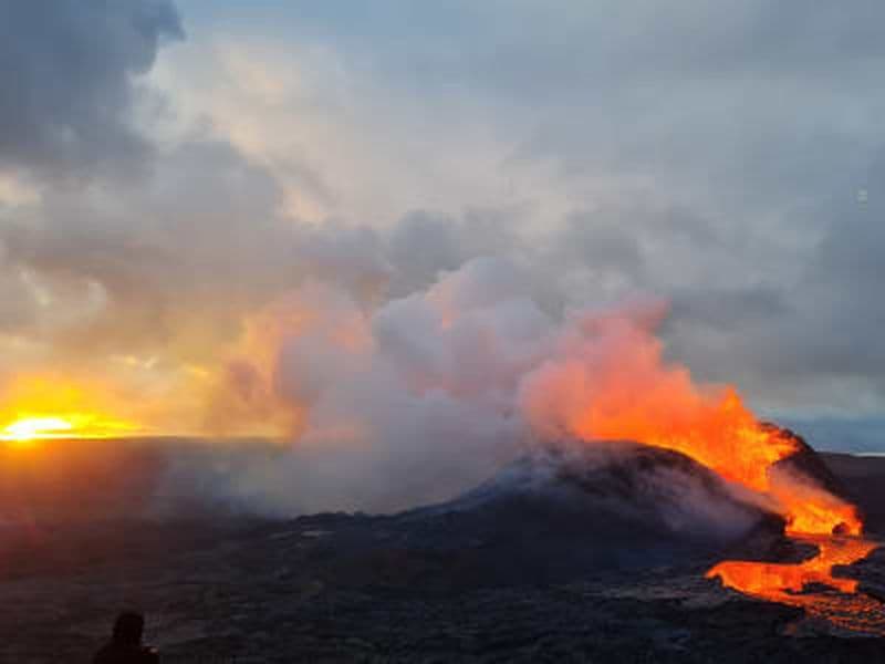 Billet Randonnée sur le volcan Fagradallsfjall avec un géologue, Islande
