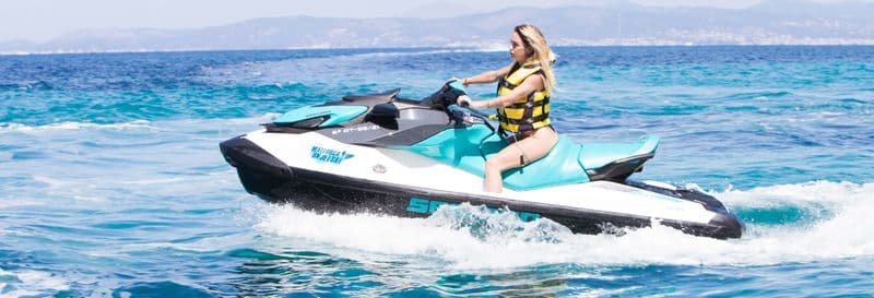 Balade en jet ski à Cala Mondragó