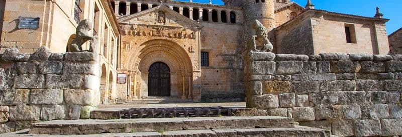 Billet Visite complète de Santillana del Mar avec billets d'entrée