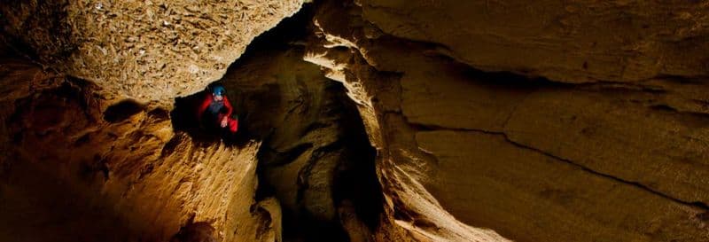 Spéléologie dans les grottes de Sorbas