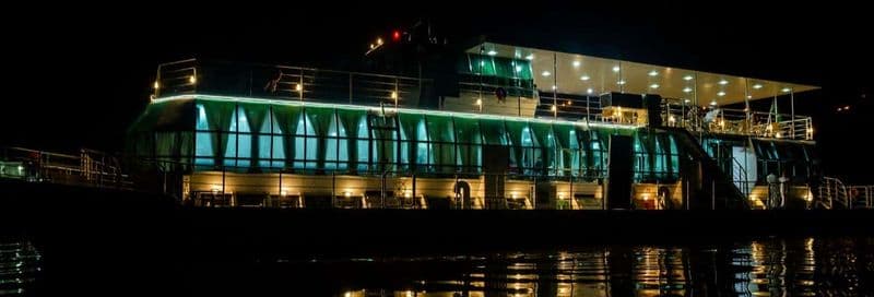 Balade en catamaran avec dîner