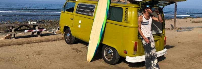Billet Excursion à Malibu en van Volkswagen + Surf