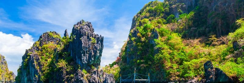 Balade en bateau à moteur privé dans Coron