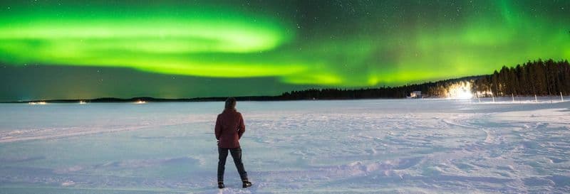 Billet Balade en motoneige sous les aurores boréales