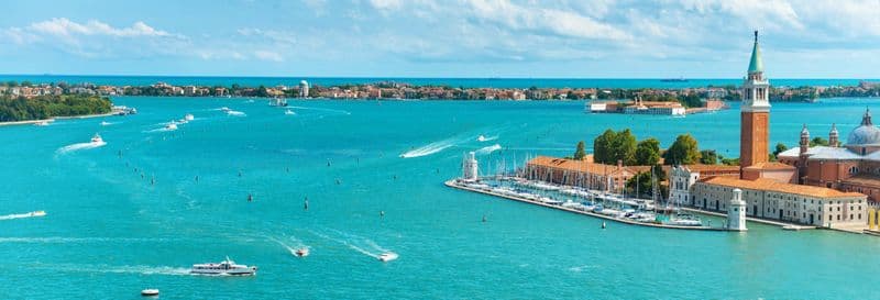 Location de bateau avec skipper à Venise