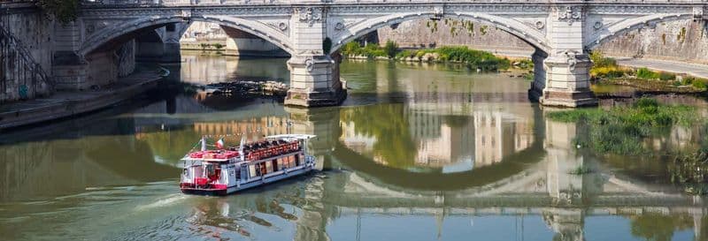 Croisière avec apéritif sur le Tibre