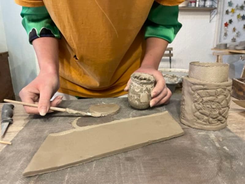 Atelier modelage poterie à Romans-sur-Isère (26)