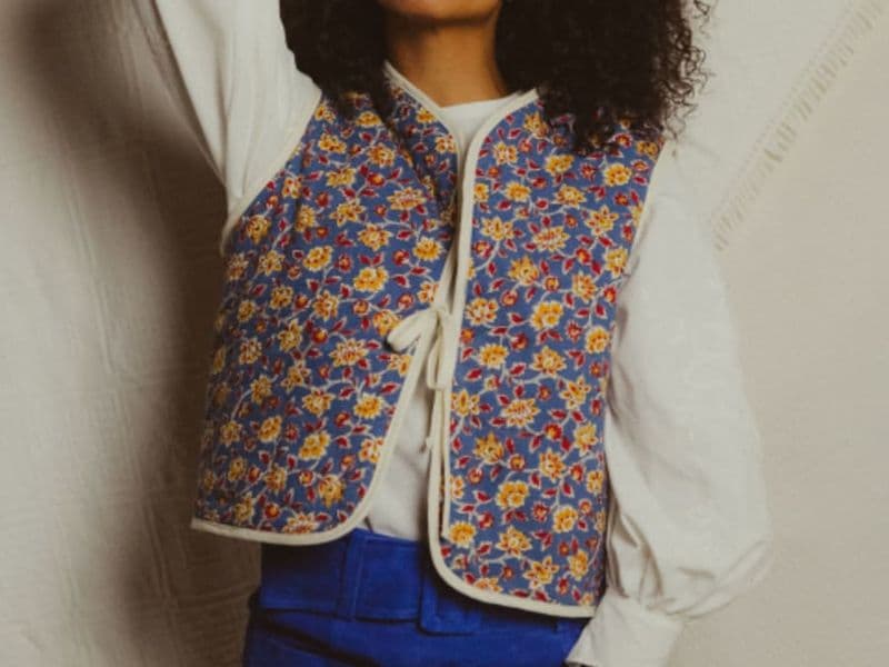 Atelier de couture d'un gilet sans manches à Bordeaux (33)