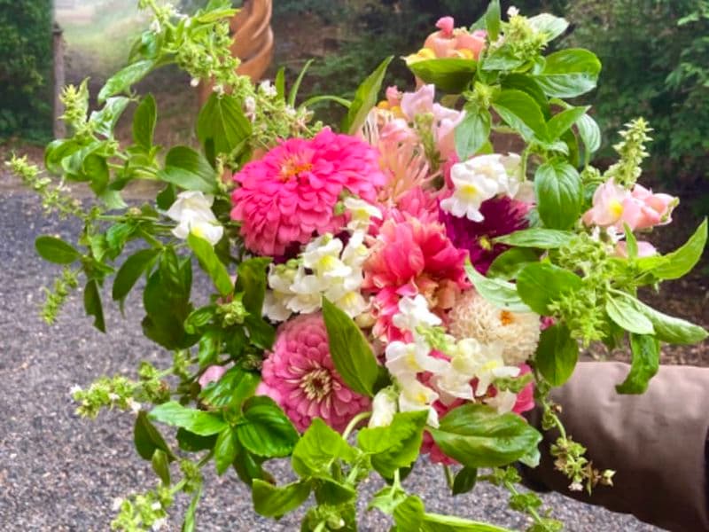 Billet Atelier bouquet de fleurs fraiches dans une ferme près de Lyon