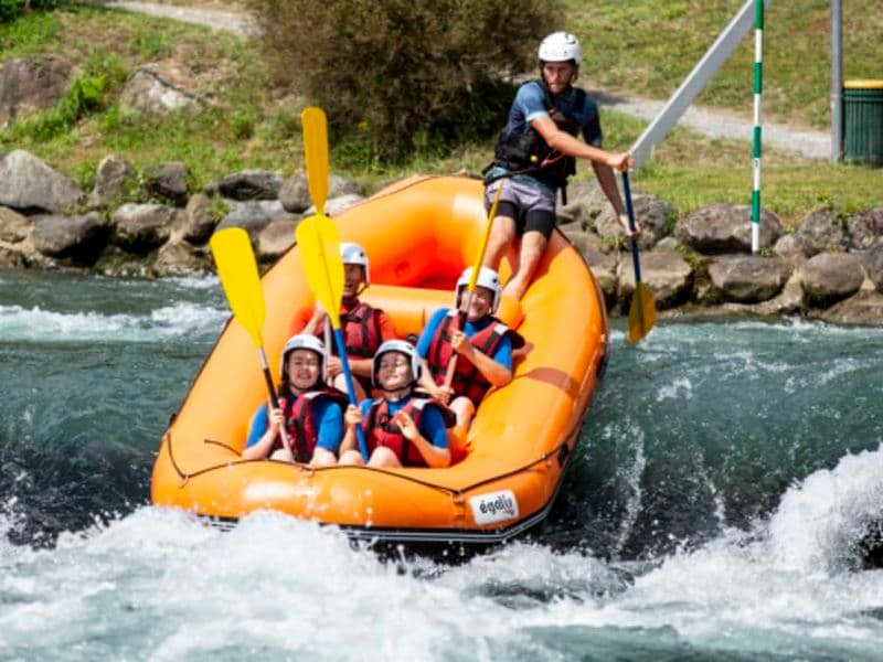 Descentes en rafting au Parc Aquasports à Pau (64)