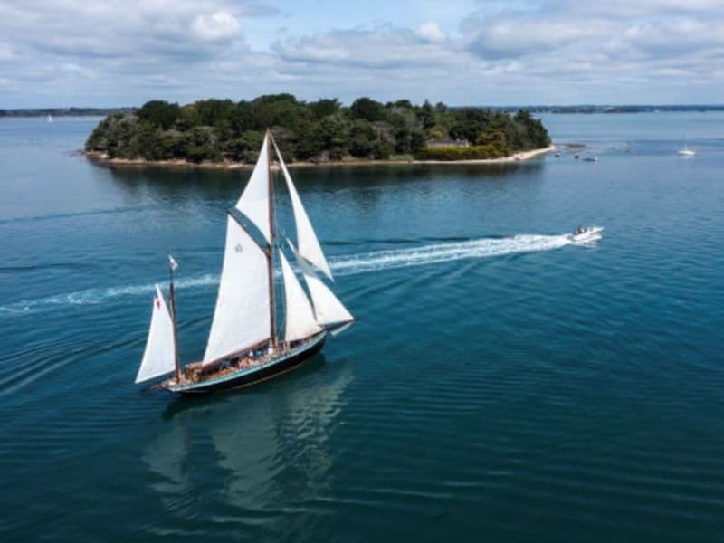 Billet Demi-journée à bord d'un voilier centenaire près de Vannes (56)