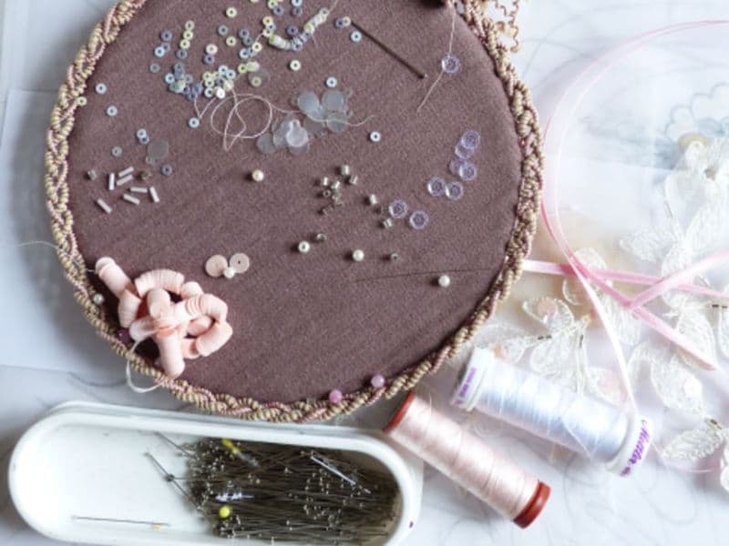 Atelier d'initation à la broderie perlée à Villandry (37)