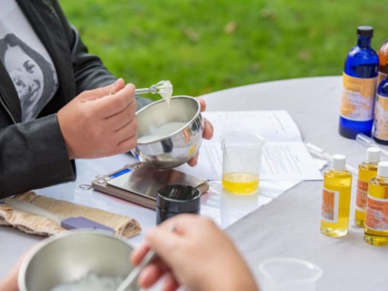 Billet Atelier création de cosmétiques près de Grenoble (38)