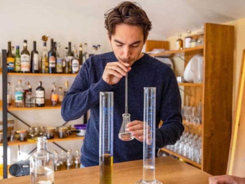 Billet Atelier fabrication de votre Pastis à Aix-en-Provence (13)