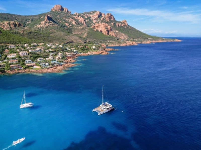 Billet Brunch en mer en catamaran dans les calanques de l'Estérel (83)