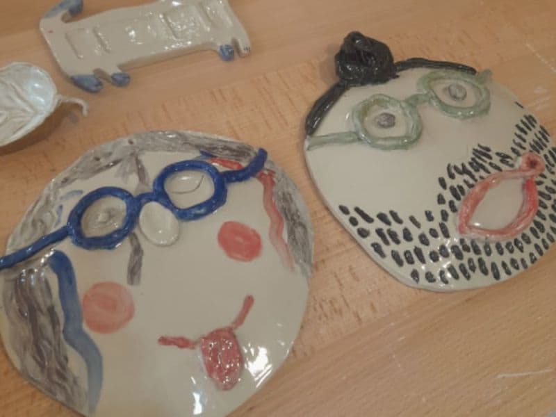 Atelier parent / enfant modelage céramique à Bordeaux (33)