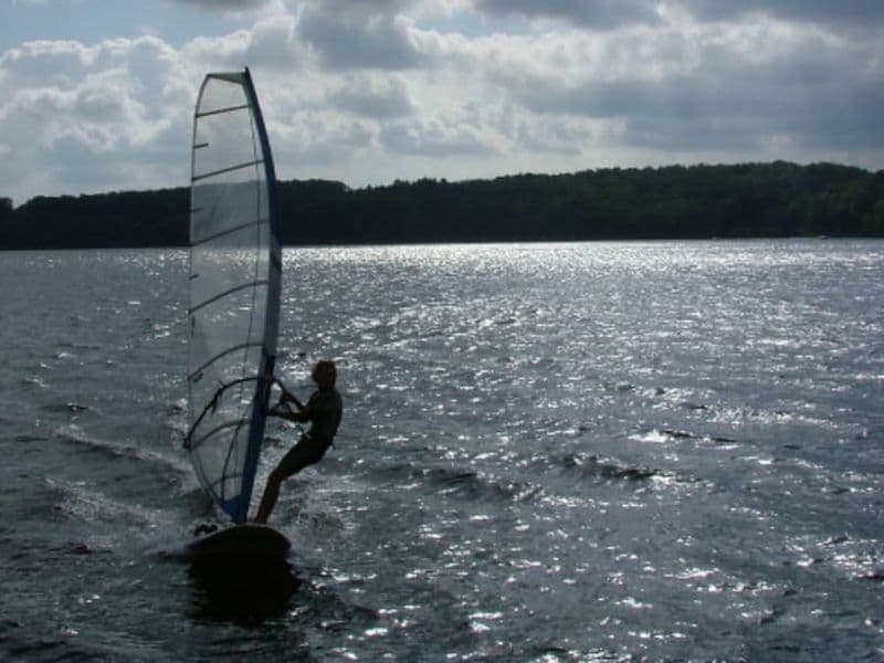 Location de planche à voile sur le Lac des Settons (58)
