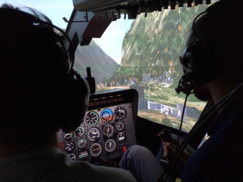 Simulateur de pilotage d'hélicoptère Bell 206 à Metz (57)