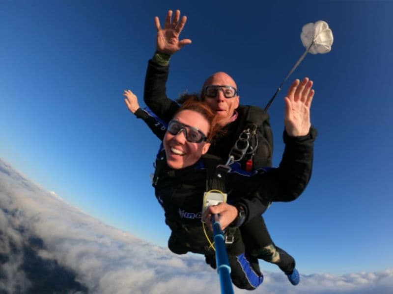 Saut en Parachute en tandem au Mans (72)