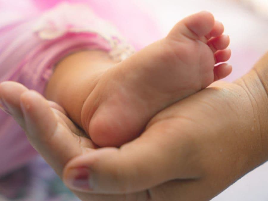 Atelier massage bébé à Angers (49)