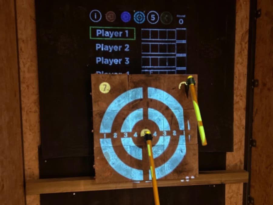 Lancer de Hache à Angers (49)