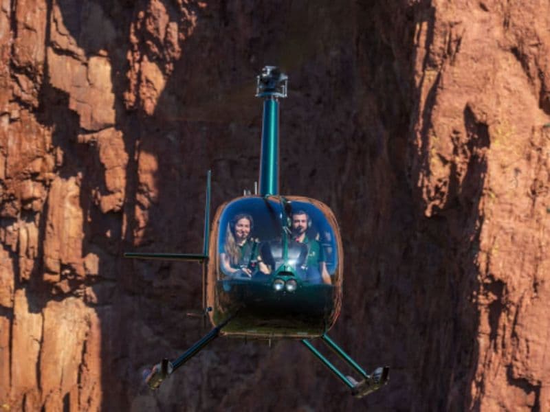 Initiation au pilotage d'hélicoptère à Cannes (06)