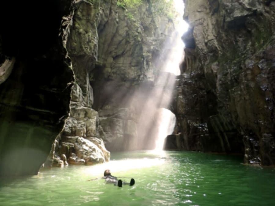 Billet Canyoning aux Gorges de Chailles à Saint-Béron (73)