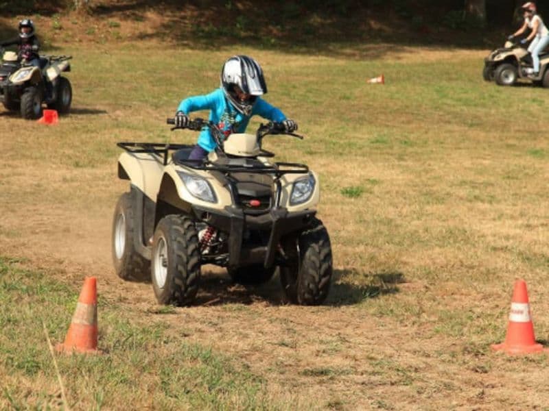 Initiation au Pilotage Quad/Moto enfants en Corrèze (19)