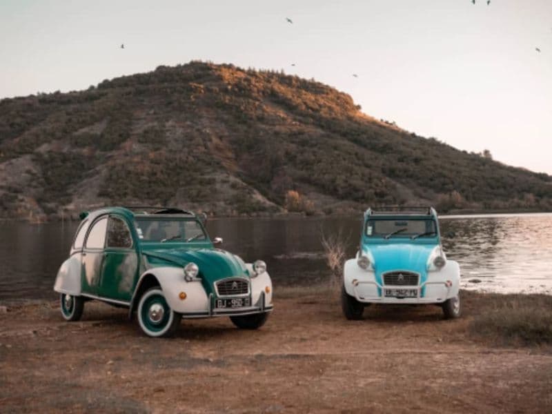 Balade en 2CV au Lac du Salagou depuis Montagnac (34)