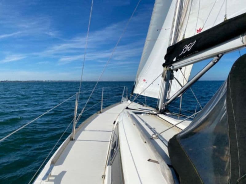 Billet Initiation à la voile sur deux jours à La Rochelle (17)
