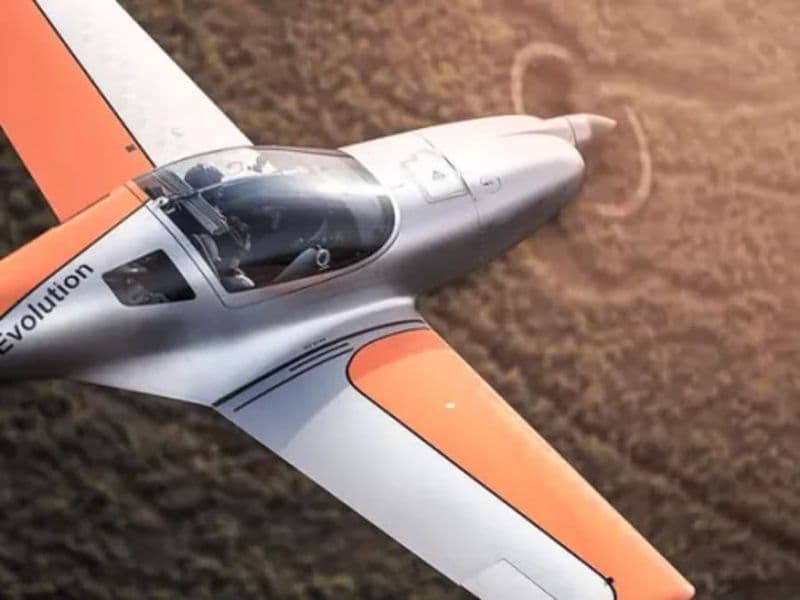 Baptême de l'air en ULM  Multiaxe VL3 à Til-Châtel (21)