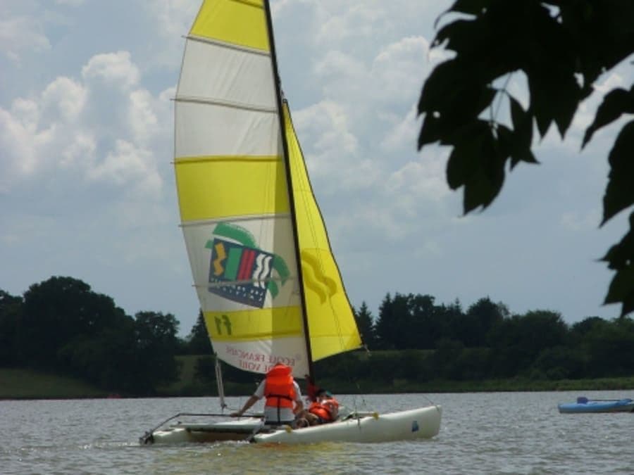 Location de Catamaran sur le lac des Settons (58)
