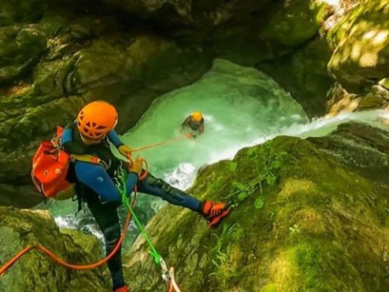 Canyoning au canyon d'Orlu (09)