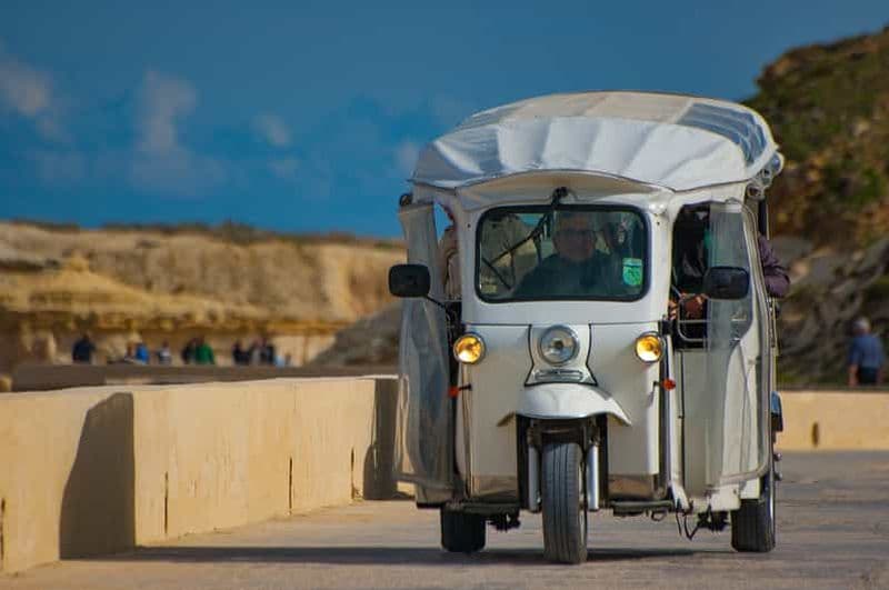 Gozo : visite de 6 heures en tuk-tuk avec chauffeur privé