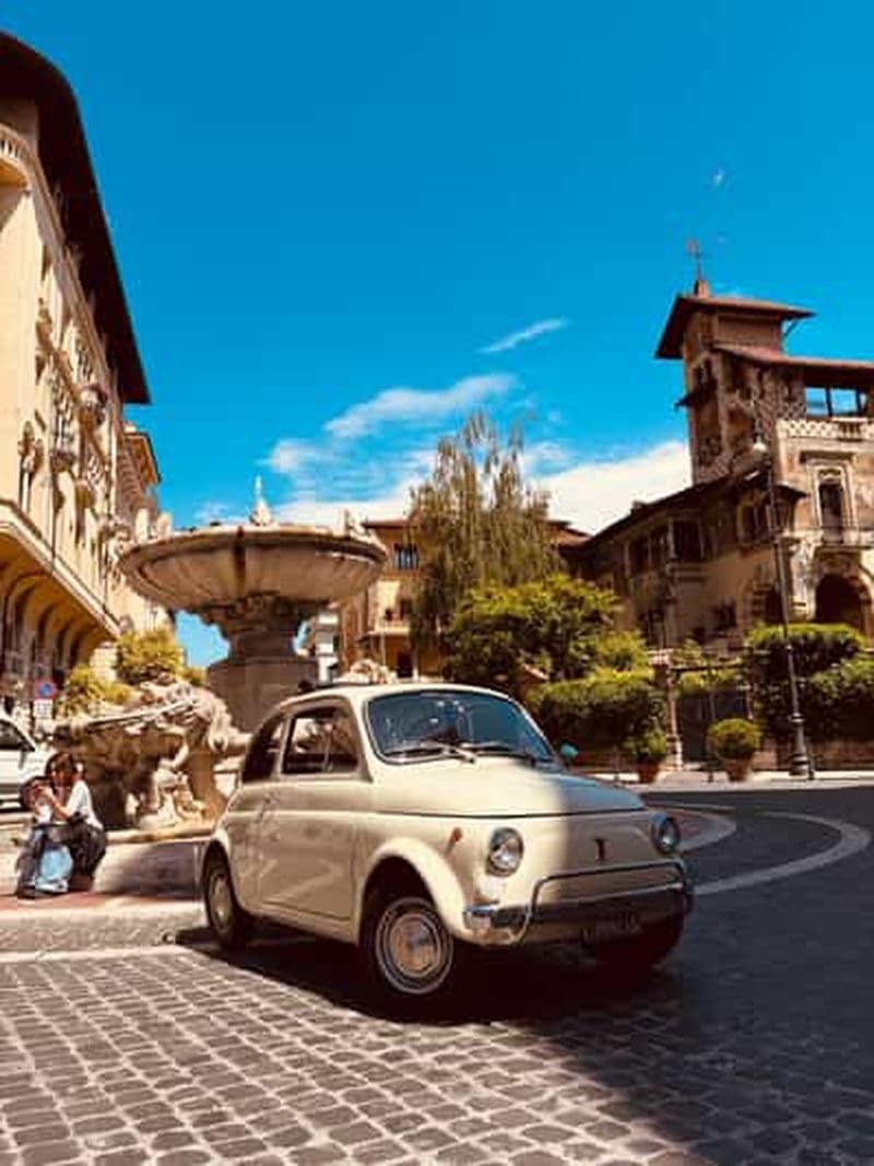 Billet Rome : visite en Fiat 500 rétro avec un photographe professionnel