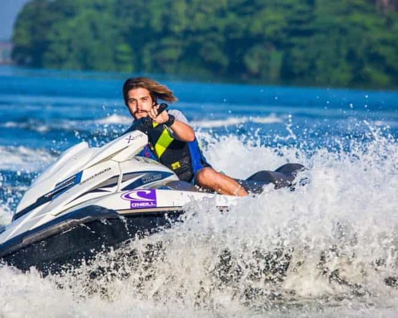 Billet Bali : Visite privée de la région de Nusa Dua, GWK, Jimbaran Beach