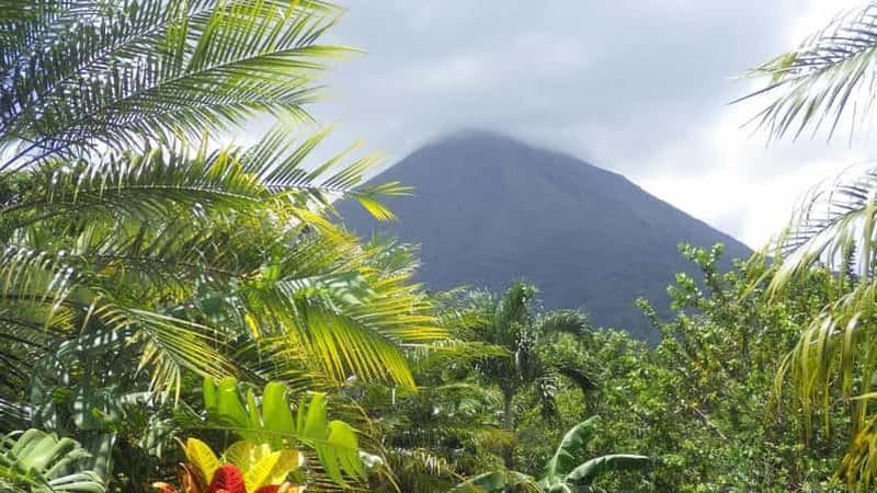 Billet Visite d'une jounée du volcan Arenal et des sources d'eau chaude de Baldi à San José