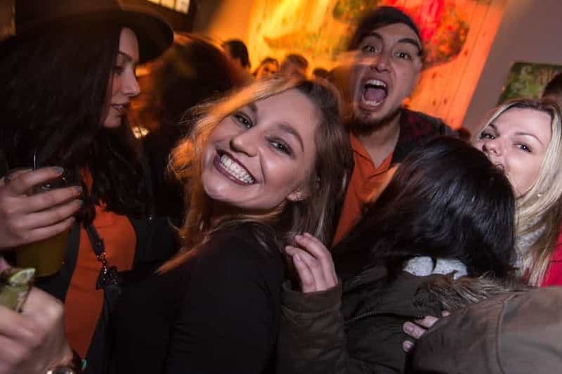 Bruxelles : Tournée des bars et soirées nocturnes