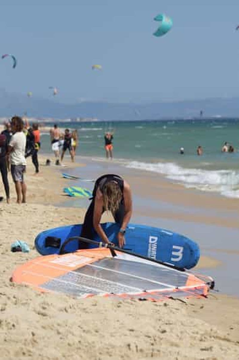 Marbella : Cours de planche à voile de 5 jours avec équipement
