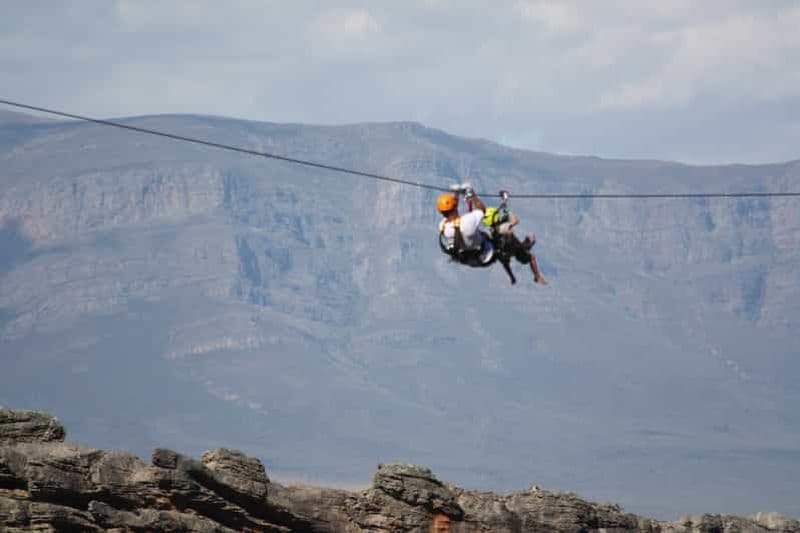 Cérès : Zipline en montagne