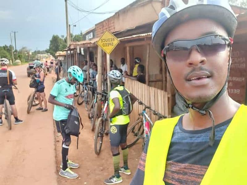 L'OUGANDA, LA PERLE DE L'AFRIQUE : RANDONNÉE, ALPINISME ET VÉLO.