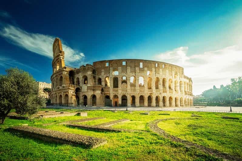 Billet Visite du Colisée et de la Rome antique avec surclassement facultatif dans les arènes