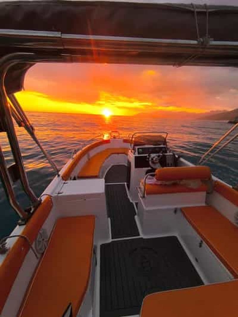Billet Saranda : visite d'une jounée en bateau avec arrêts sur les plages et baignade