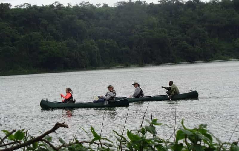 Billet Arusha : promenade guidée au lac Duluti, canoë et pique-nique